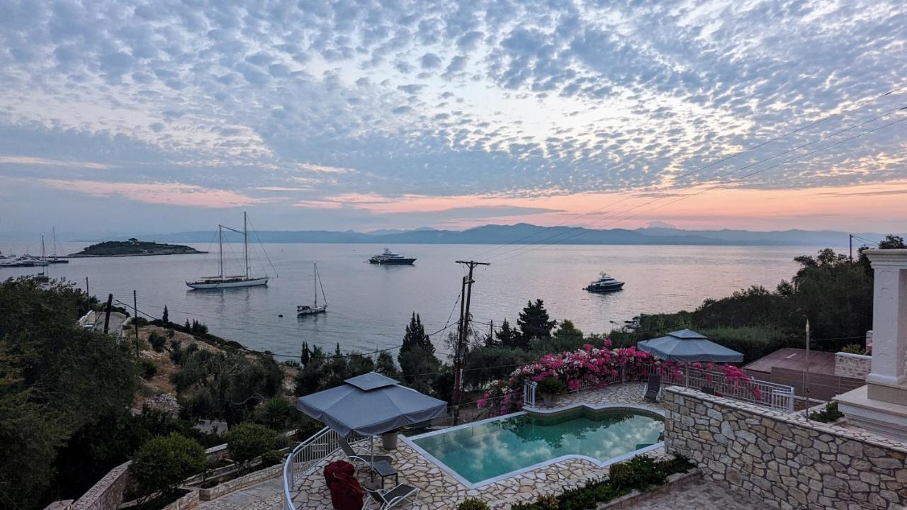 Villa Avgerini Paxos Гайос Экстерьер фото