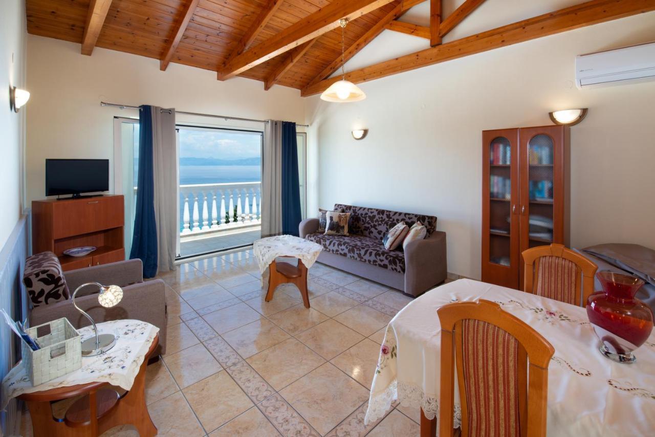 Villa Avgerini Paxos Гайос Экстерьер фото